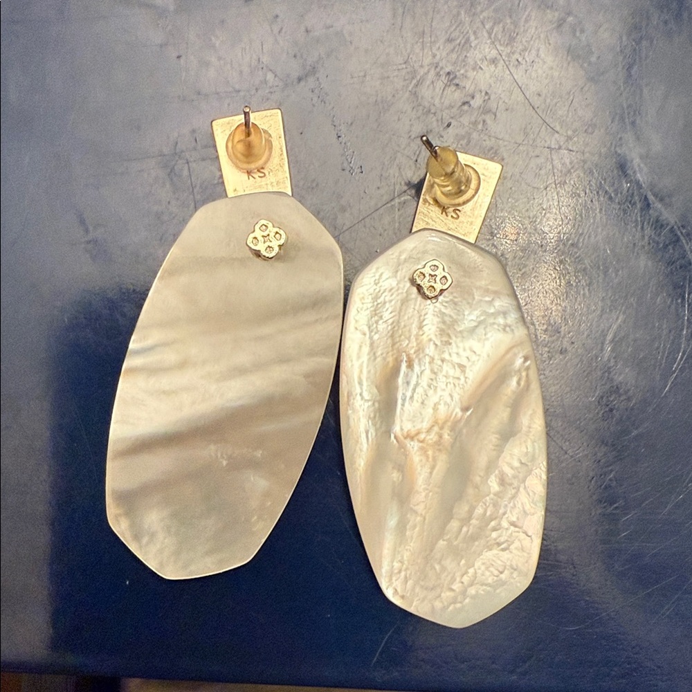 Kendra Scott Earrings - Picture 3 of 3